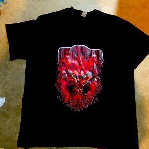 Men’s extra large Five Finger Death Punch Black T-Shirt with Red Graphic